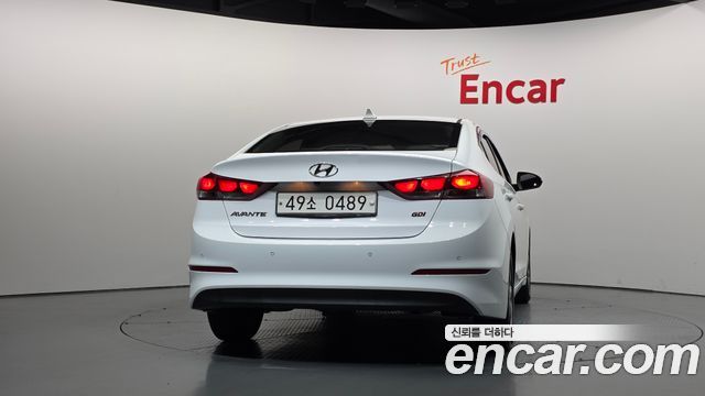 Hyundai AVANTE 2017 — photo 4