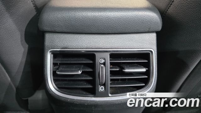 Hyundai AVANTE 2017 — photo 18