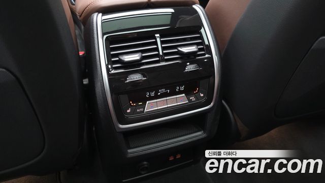 BMW X5 2026 — photo 28