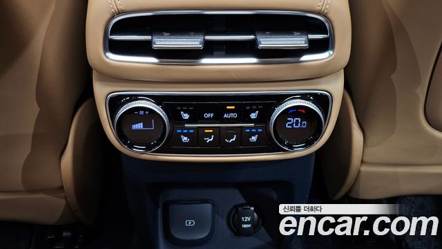 Genesis GV80 2023 — photo 17