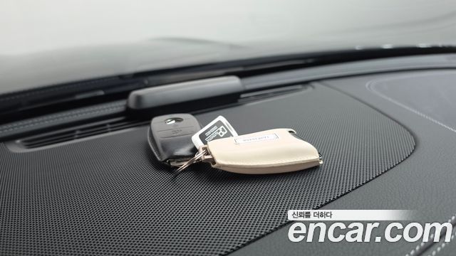 Mercedes-Benz E-Class 2022 — photo 21