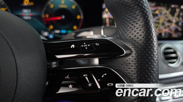 Mercedes-Benz E-Class 2022 — photo 22