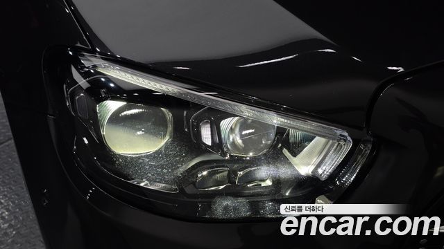 Mercedes-Benz E-Class 2022 — photo 8