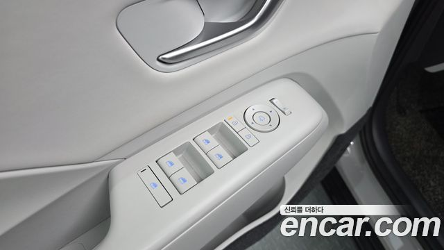 Hyundai Kona 2025 — photo 28