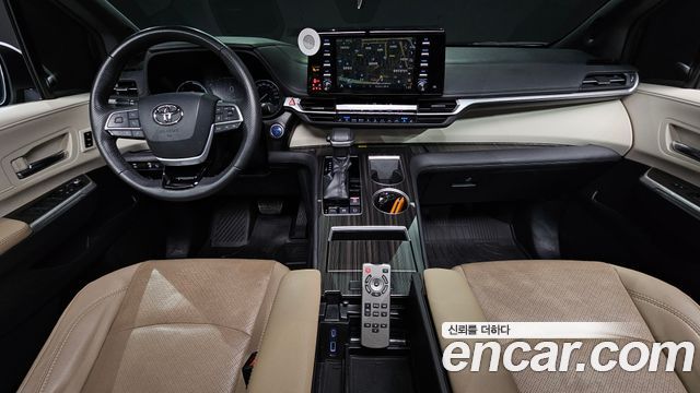 Toyota Sienna 2022 — photo 10