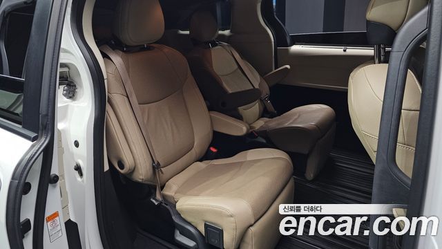 Toyota Sienna 2022 — photo 17