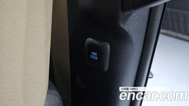 Toyota Sienna 2022 — photo 30
