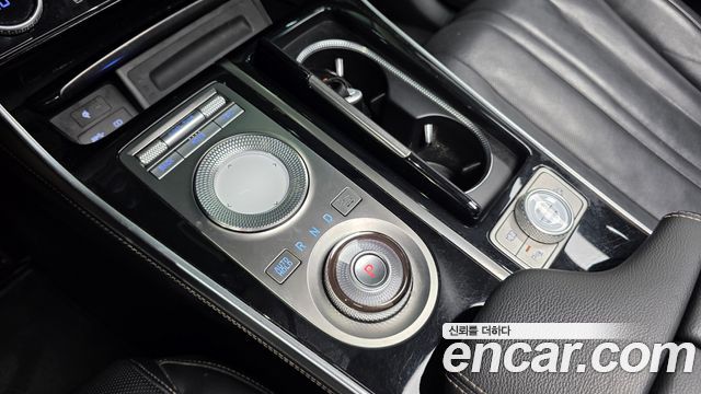 Genesis GV80 2021 — photo 12
