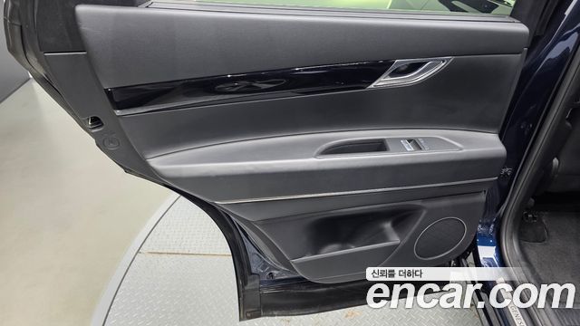 Genesis GV80 2021 — photo 15