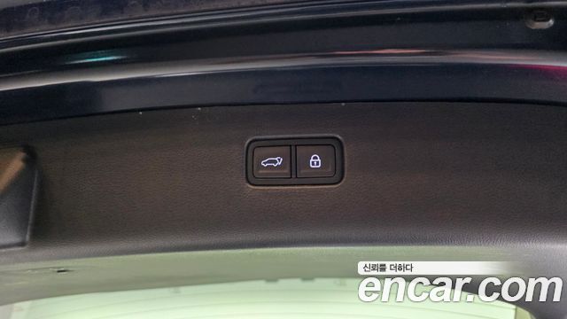 Genesis GV80 2021 — photo 31