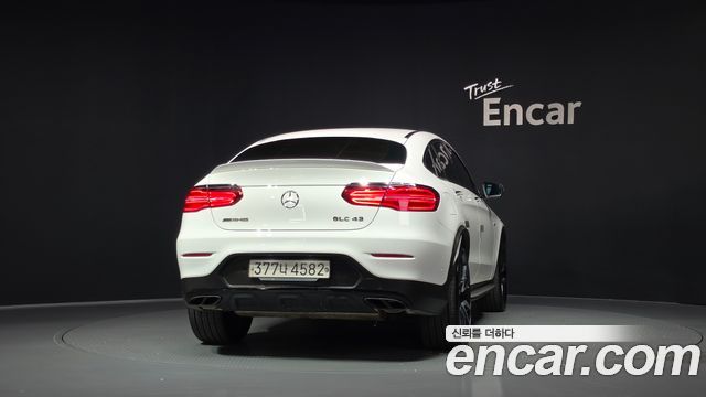 Mercedes-Benz GLC-Class 2019 — photo 4