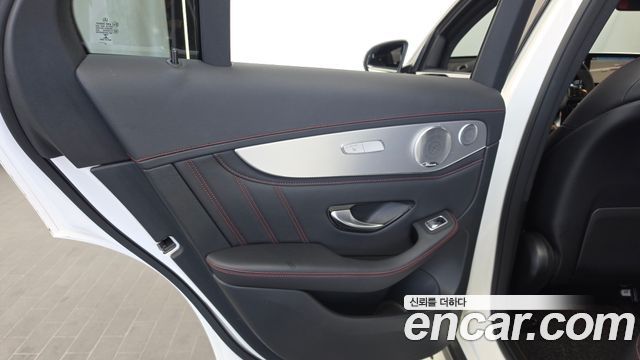 Mercedes-Benz GLC-Class 2019 — photo 15