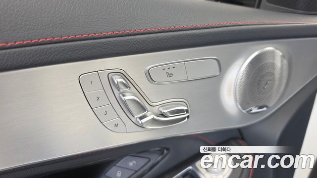 Mercedes-Benz GLC-Class 2019 — photo 28