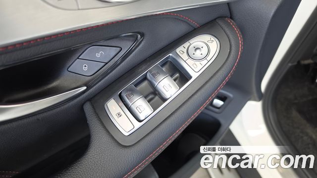 Mercedes-Benz GLC-Class 2019 — photo 29