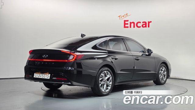Hyundai Sonata 2022 — photo 2