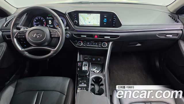 Hyundai Sonata 2022 — photo 10