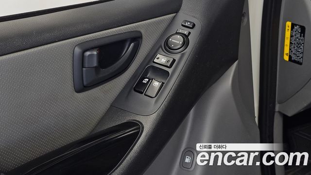 Hyundai Starex 2019 — photo 16