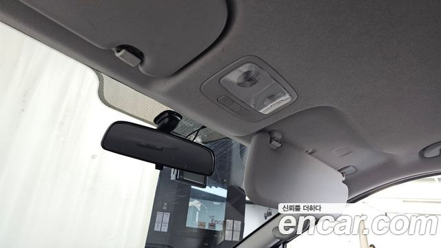 Hyundai Starex 2019 — photo 17