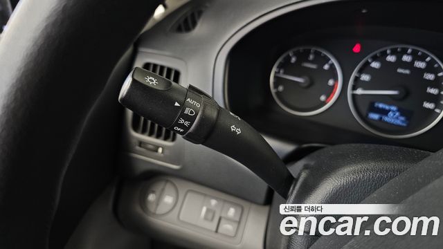 Hyundai Starex 2019 — photo 19