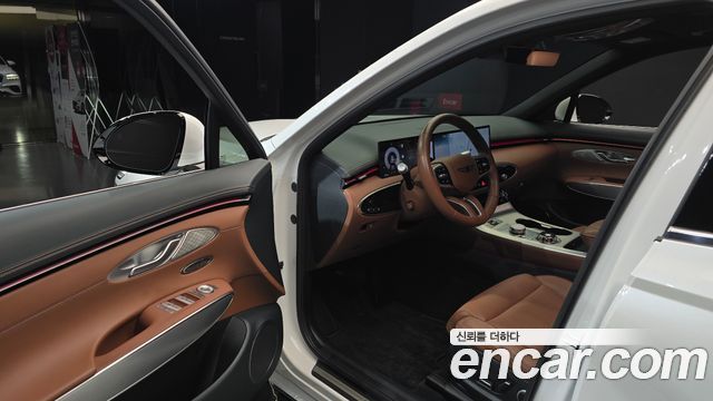 Genesis GV70 2025 — photo 13