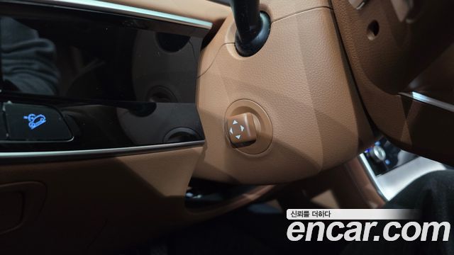 Genesis GV70 2025 — photo 28