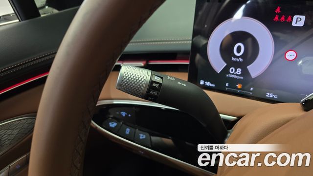 Genesis GV70 2025 — photo 29