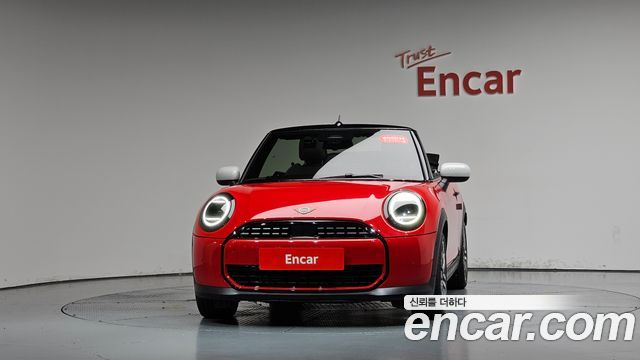 Mini Cooper Convertible 2025 — photo 3