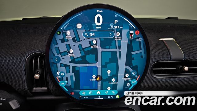 Mini Cooper Convertible 2025 — photo 20