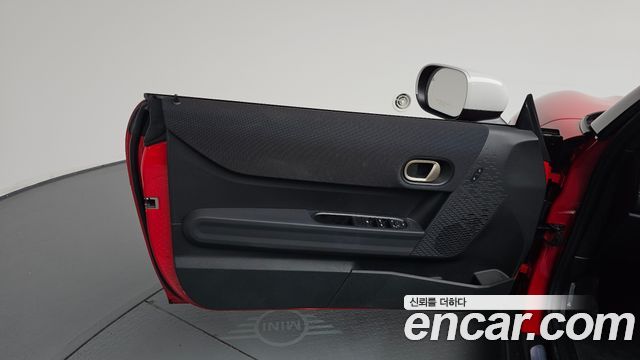 Mini Cooper Convertible 2025 — photo 14