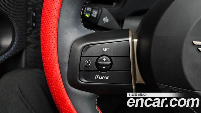 Mini Cooper Convertible 2025 — photo 34