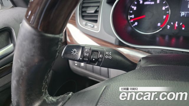 Kia K7 2015 — photo 26