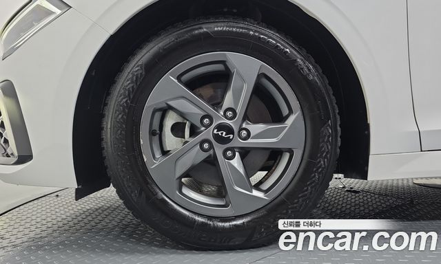 Kia K5 2025 — photo 5