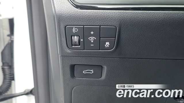 Kia K5 2025 — photo 25