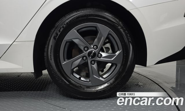 Kia K5 2025 — photo 7