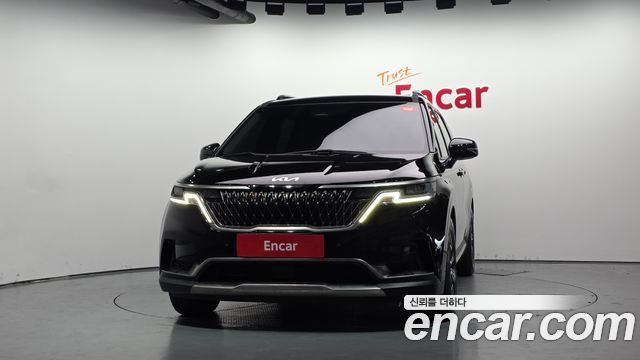 Kia Canival 2023 — photo 3