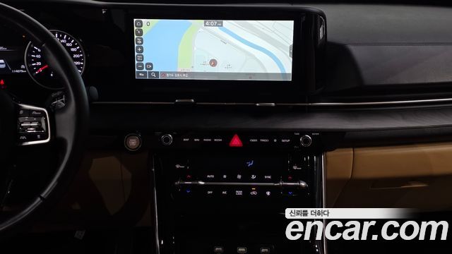 Kia Canival 2023 — photo 19