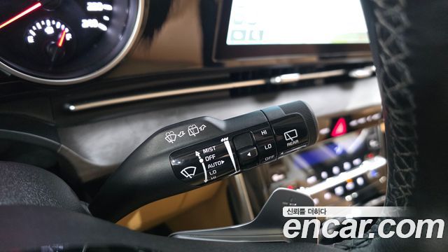 Kia Canival 2023 — photo 23