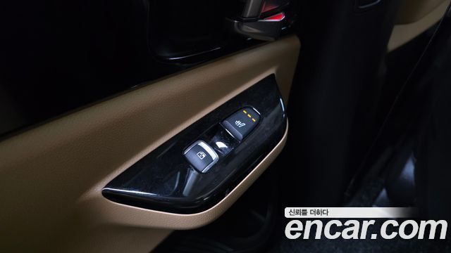 Kia Canival 2023 — photo 25