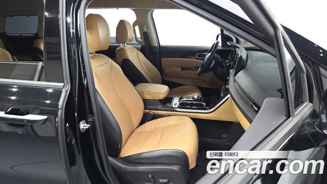 Kia Canival 2023 — photo 16
