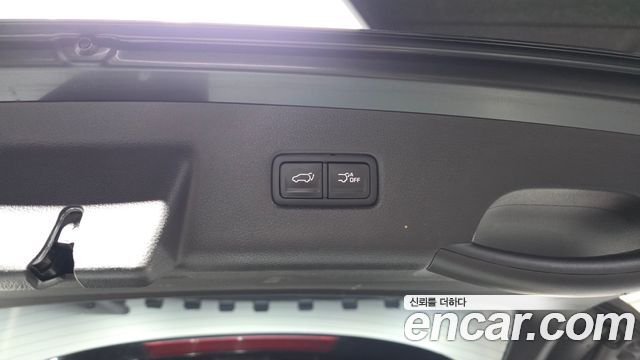 Kia Canival 2023 — photo 27