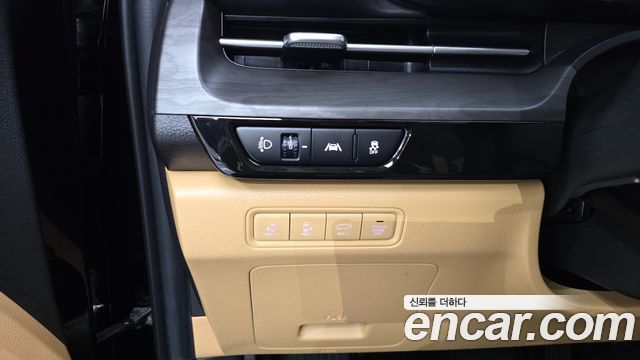 Kia Canival 2023 — photo 30