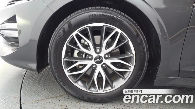 Kia K5 2023 — photo 5