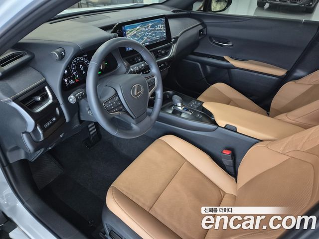 Lexus UX 2026 — photo 10