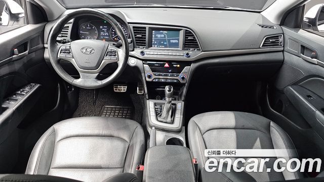 Hyundai AVANTE 2016 — photo 7