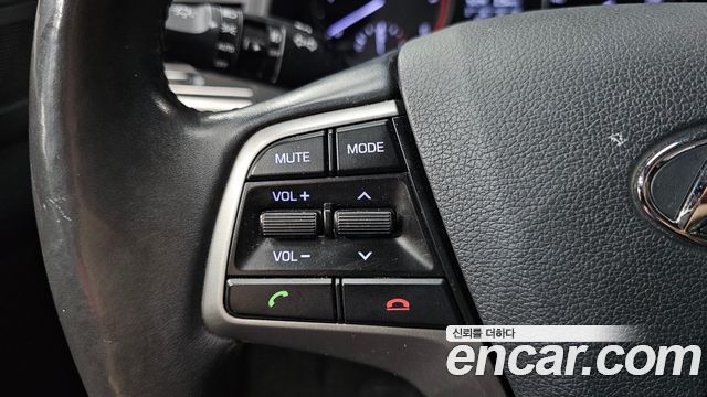 Hyundai AVANTE 2016 — photo 17