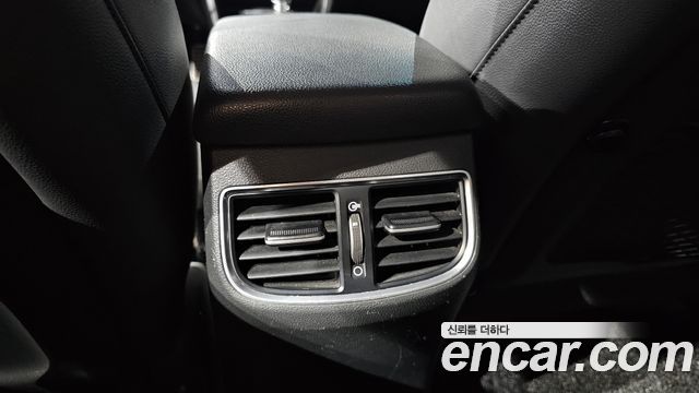 Hyundai AVANTE 2016 — photo 19
