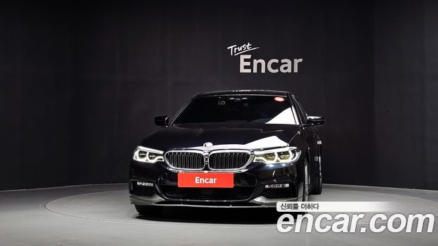 BMW 5-Series 2018 — photo 3
