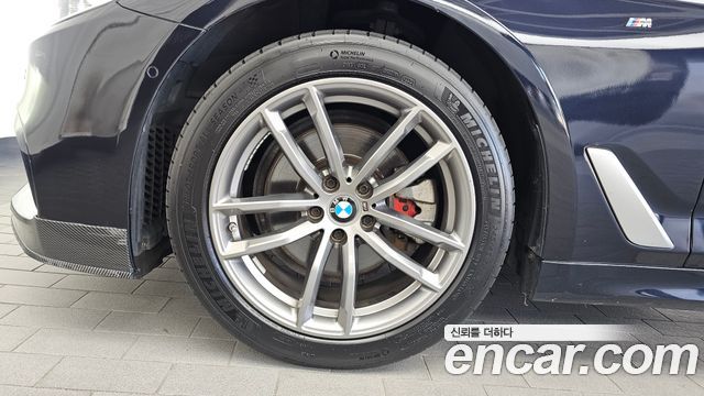 BMW 5-Series 2018 — photo 5