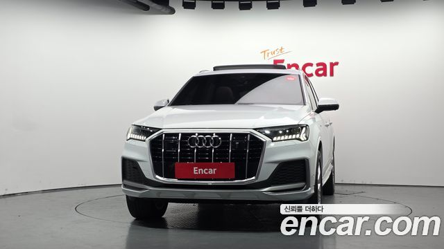 Audi Q7 2022 — photo 3