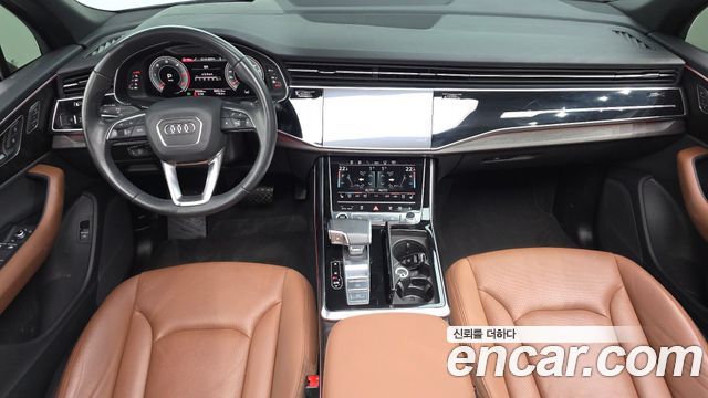 Audi Q7 2022 — photo 7